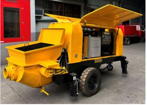 Sakae Fuji Concrete Trailer Pump