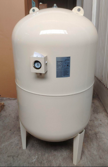 Hoover Bladder Tank